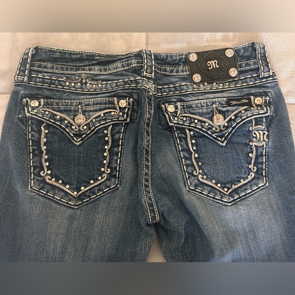 Pre-Owned. In excellent condition. Size 30. Miss Me jeans. - Picture 12 of 15
